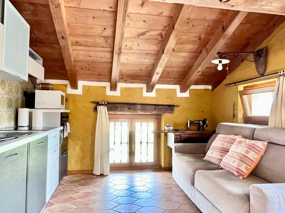 Casa Unica- Da Bruno Apartment Colico Italy